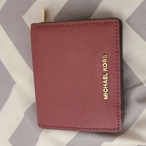 *Final price* Michael Kors Wallet
